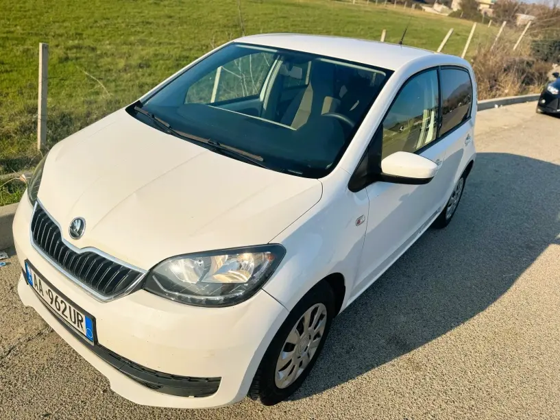 Rent a car in Tirana