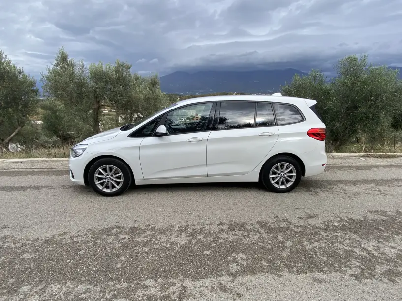 Rent a car in Tirana