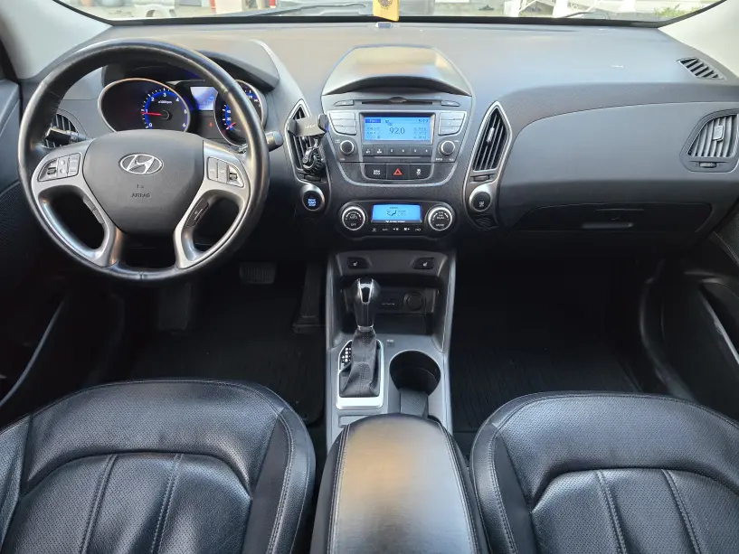 Noleggia un'auto a Tirana