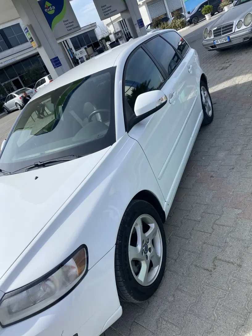 Auto mieten in Tirana