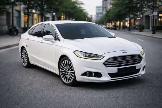 Merrni me qira një Ford Mondeo të vitit 2016 në Tirana