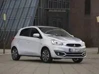 Alquila un 2018 Mitsubishi Space Star en Tirana