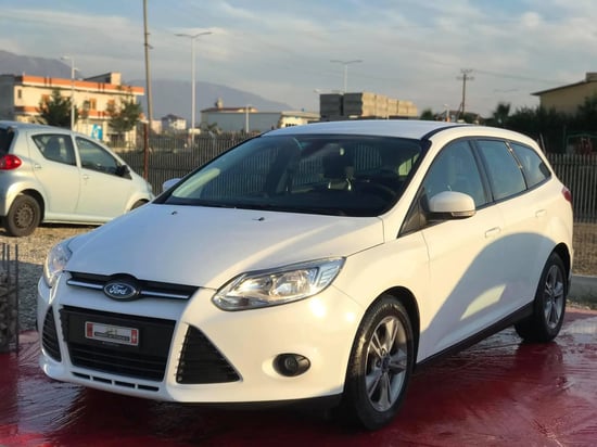Rent a 2011 Ford Focus in Tirana