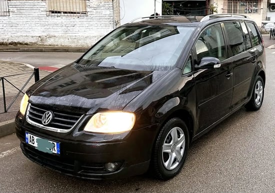 Rent a 2009 Volkswagen Touran in Tirana