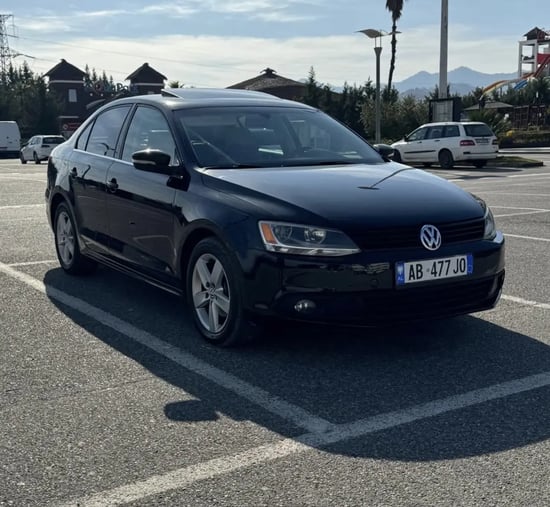2014 Volkswagen Jetta in Tirana mieten