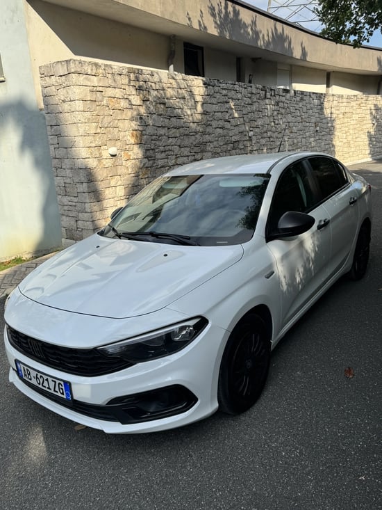 Louer une Fiat Tipo de l'année 2022 à Tirana