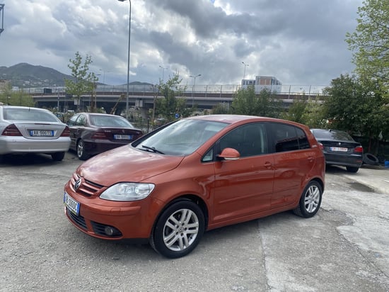 2008 Volkswagen Golf in Tirana mieten
