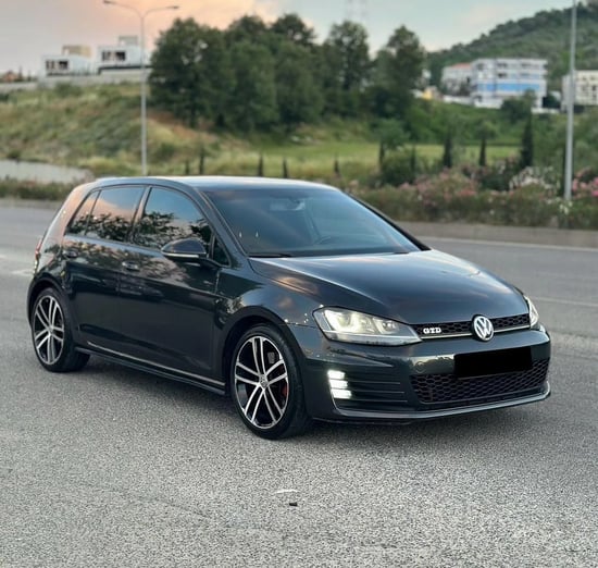 Rent a 2015 Volkswagen Golf 7 in Tirana