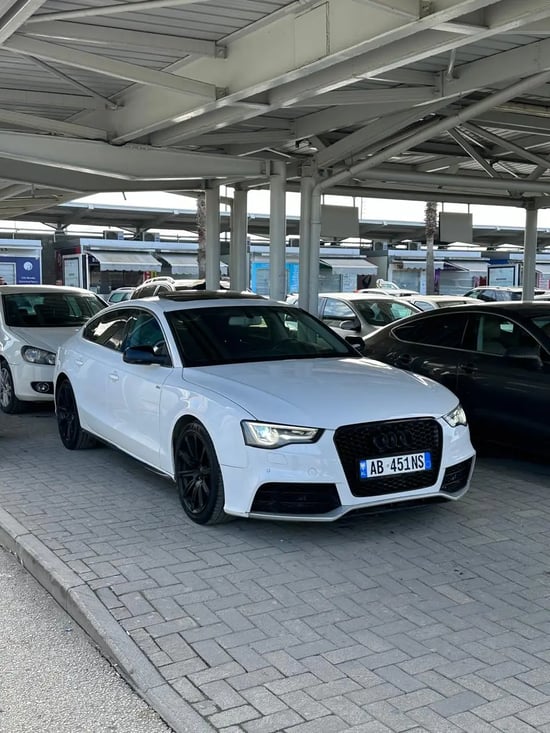2016 Audi A5 in Tirana mieten