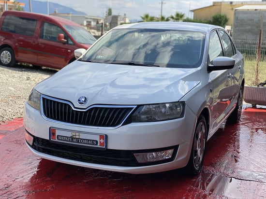 2016 Skoda Rapid in Tirana mieten