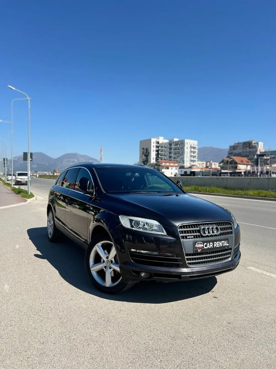 Merrni me qira një Audi Q7 të vitit 2009 në Tirana