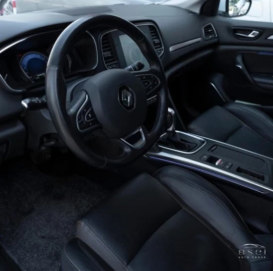 2019 Renault Megane in Tirana mieten