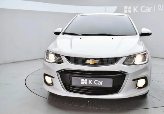 Wynajmij Chevrolet Aveo z 2015 roku w Tirana