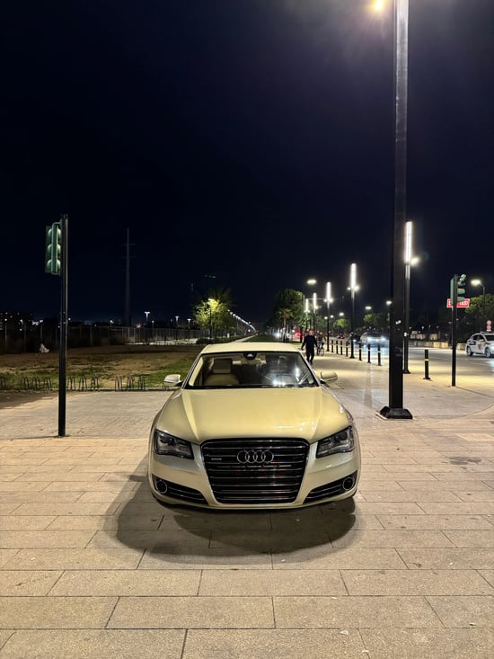 2014 Audi A8 in Tirana mieten