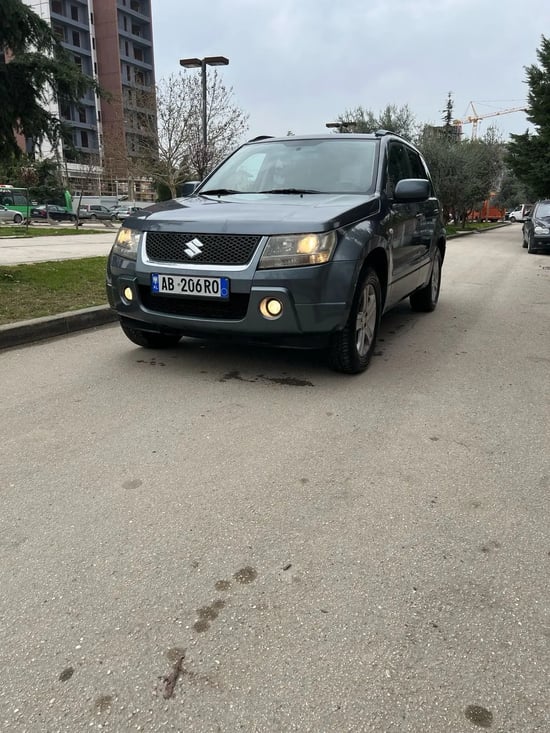 Rent a 2009 Suzuki Grand Vitara in Tirana