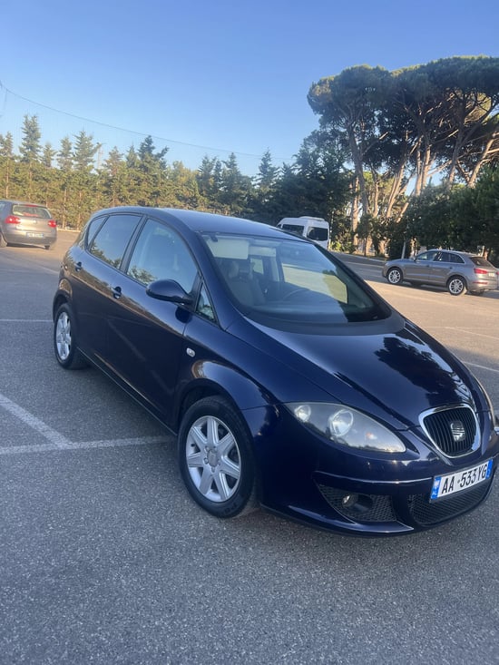 Rent a 2008 Seat Altea in Tirana