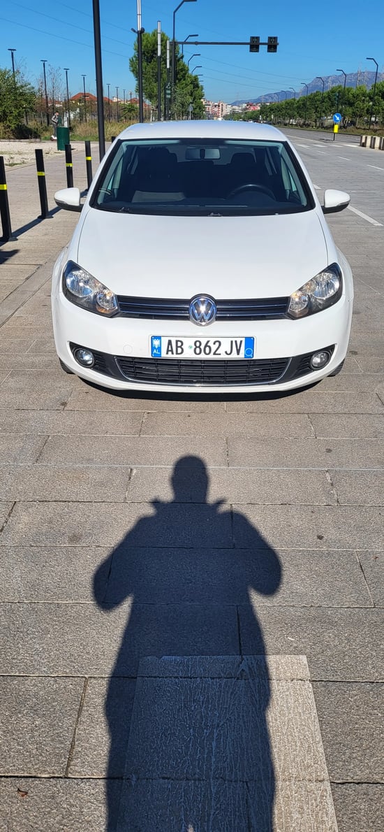 2010 Volkswagen Golf 6 in Tirana mieten