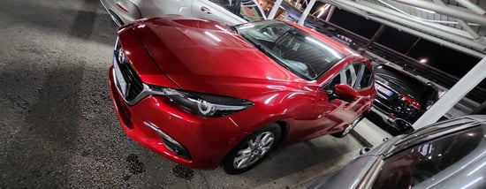 Merrni me qira një Mazda 3 të vitit 2019 në Tirana