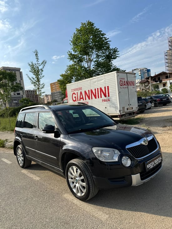 Merrni me qira një Skoda Yeti të vitit 2010 në Tirana