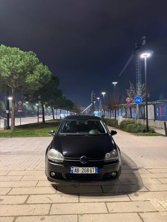 2008 Volkswagen Golf 5 in Tirana mieten