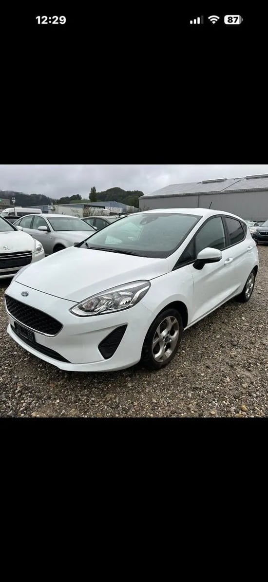 Alquila un 2018 Ford Focus en Tirana