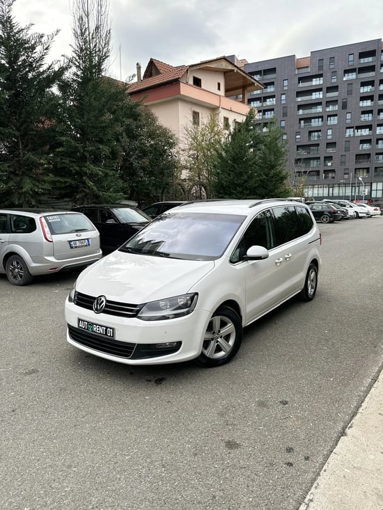 Rent a 2013 Volkswagen Sharan in Tirana