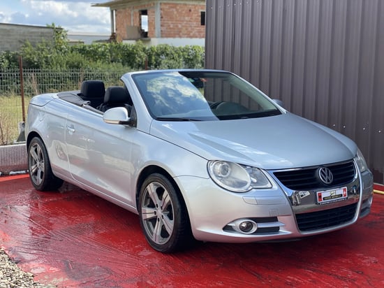 Merrni me qira një Volkswagen Eos të vitit 2007 në Tirana