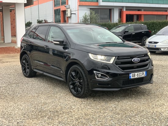 2022 Ford Edge in Tirana mieten
