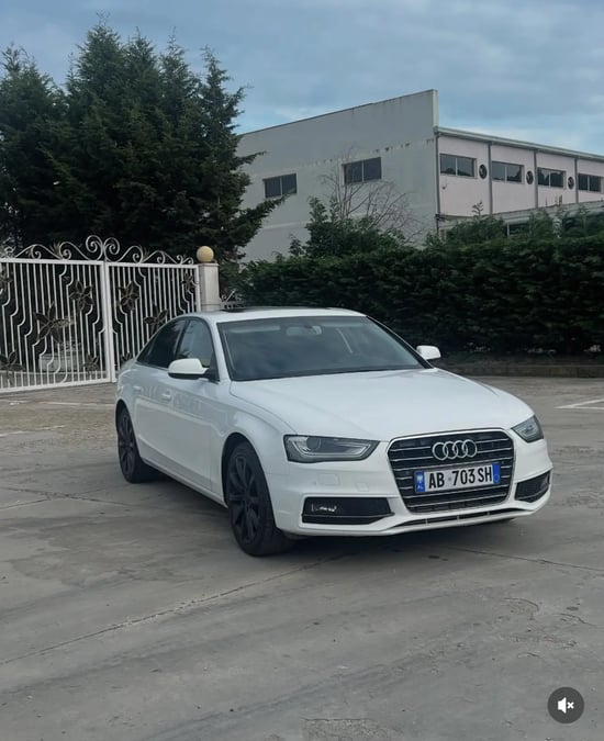 Noleggia una Audi A4 dell'anno 2014 a Tirana