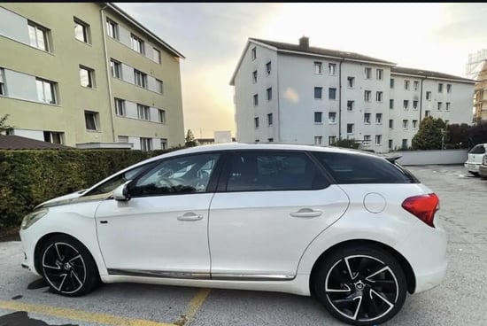 2014 Citroën DS5 in Tirana mieten
