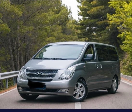 Wynajmij Hyundai H-1 Starex z 2011 roku w Tirana