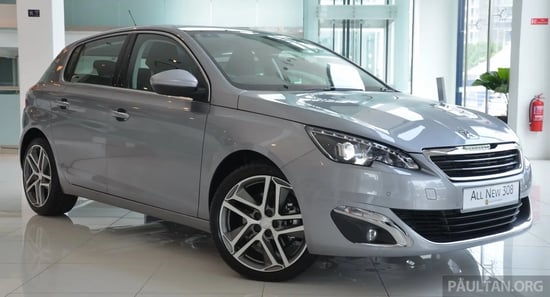 Alquila un 2026 Peugeot 308 en Tirana