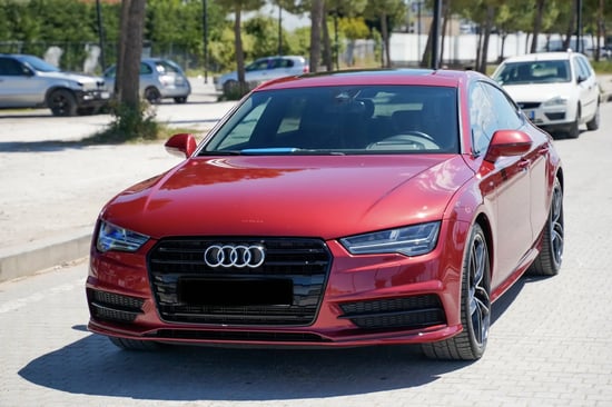 Alquila un 2016 Audi A7 en Tirana