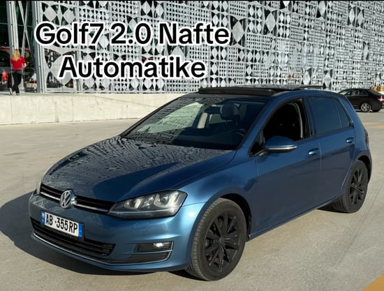 Louer une Volkswagen Golf 7 de l'année 2013 à Tirana