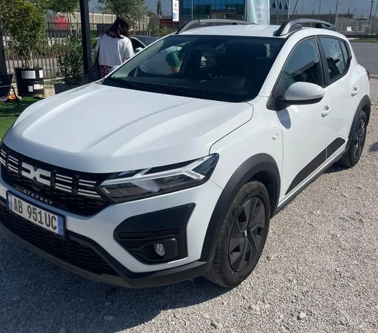 Rent a 2024 Dacia Sandero in Tirana