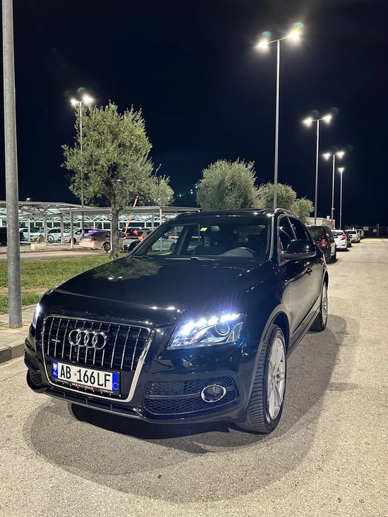 Merrni me qira një Audi Q5 të vitit 2011 në Tirana