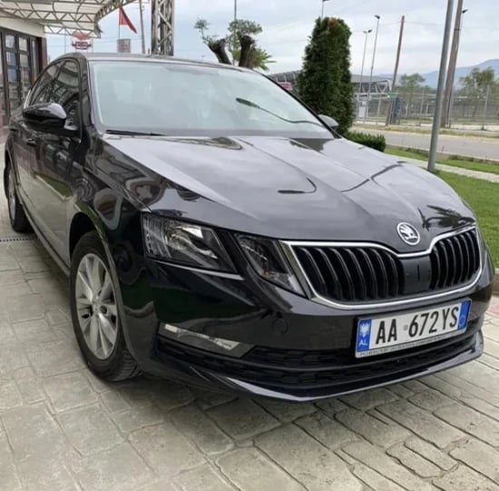 Wynajmij Skoda Octavia z 2019 roku w Tirana