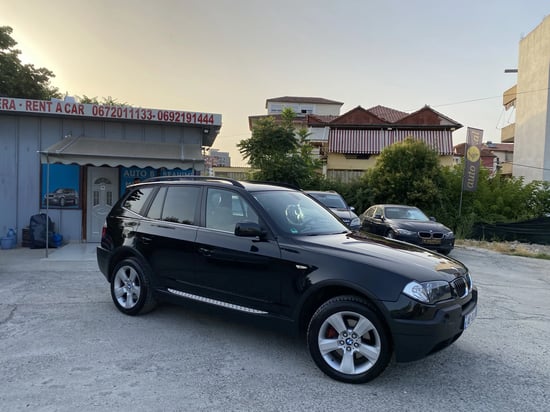 Merrni me qira një BMW X3 të vitit 2009 në Tirana