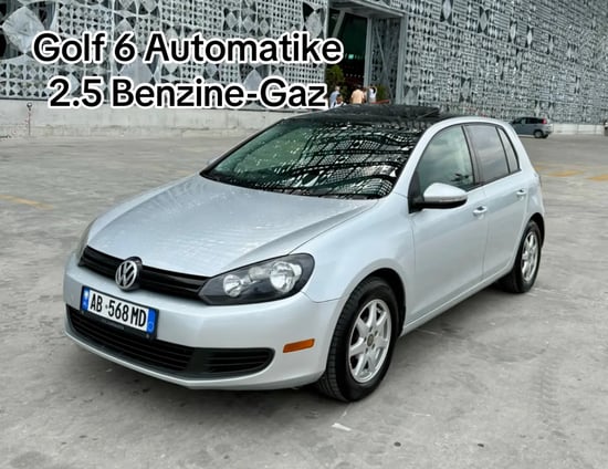 Louer une Volkswagen Golf 6 de l'année 2013 à Tirana