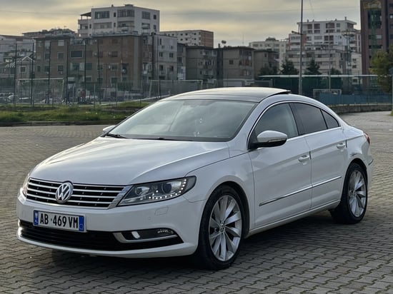 Wynajmij Volkswagen Passat CC z 2015 roku w Tirana