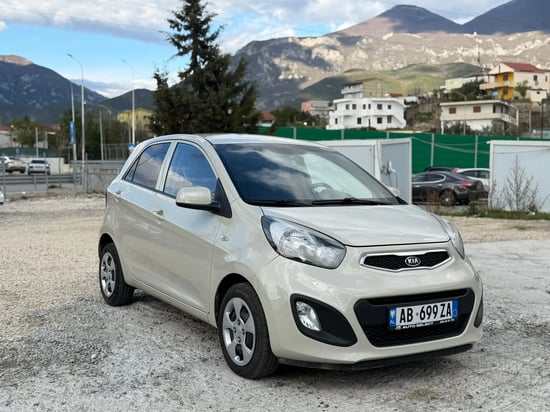 Rent a 2013 Kia Picanto in Tirana