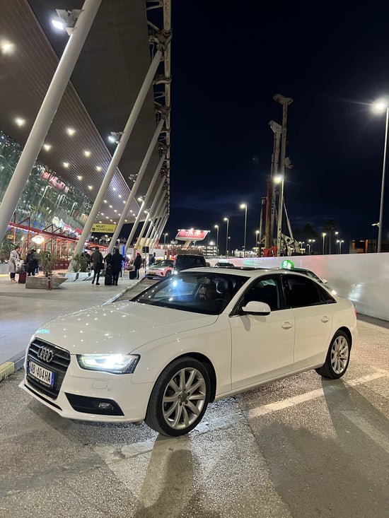 Alquila un 2014 Audi A4 en Tirana