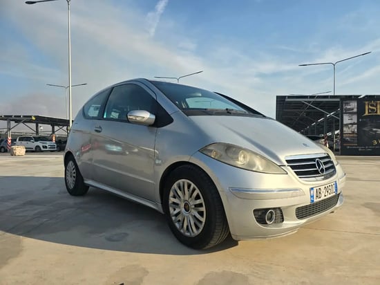 2012 Mercedes-Benz A 180 in Tirana mieten