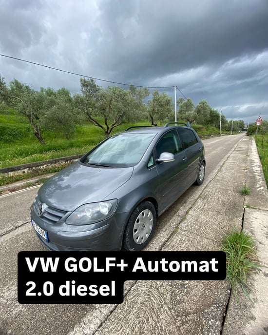 Louer une Volkswagen Golf Plus de l'année 2009 à Tirana