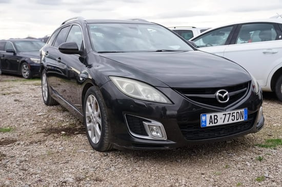 Louer une Mazda 6 de l'année 2019 à Tirana