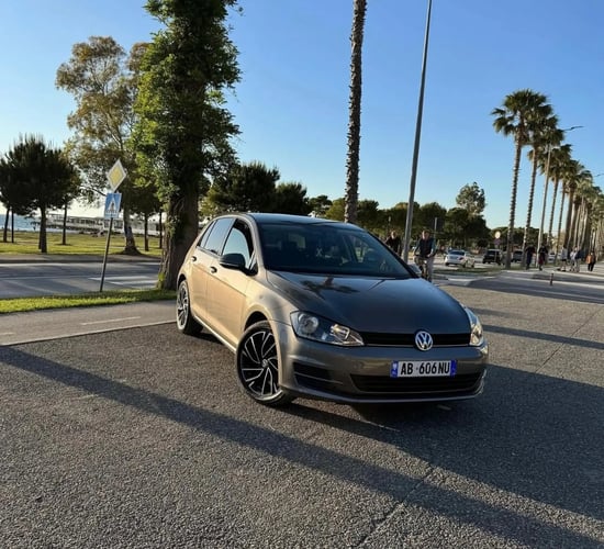 Rent a 2016 Volkswagen Golf 7 in Vlorë