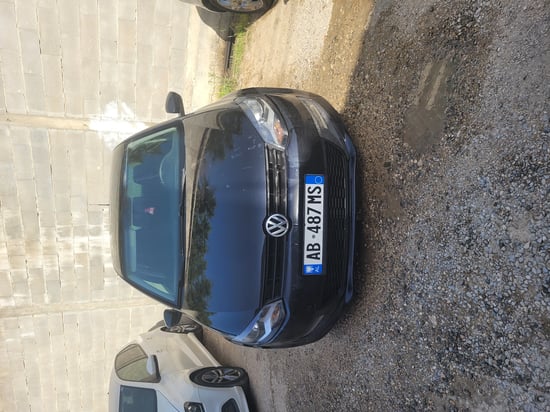 Wynajmij Volkswagen Polo z 2009 roku w Durrës