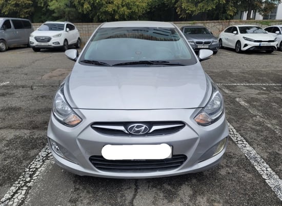 Rent a 2014 Hyundai Accent in Durrës