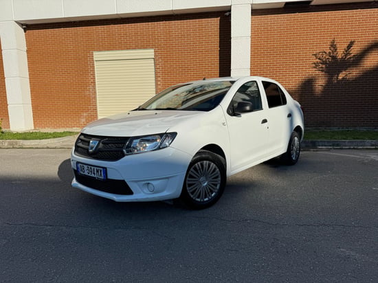 Alquila un 2016 Dacia Logan en Tirana