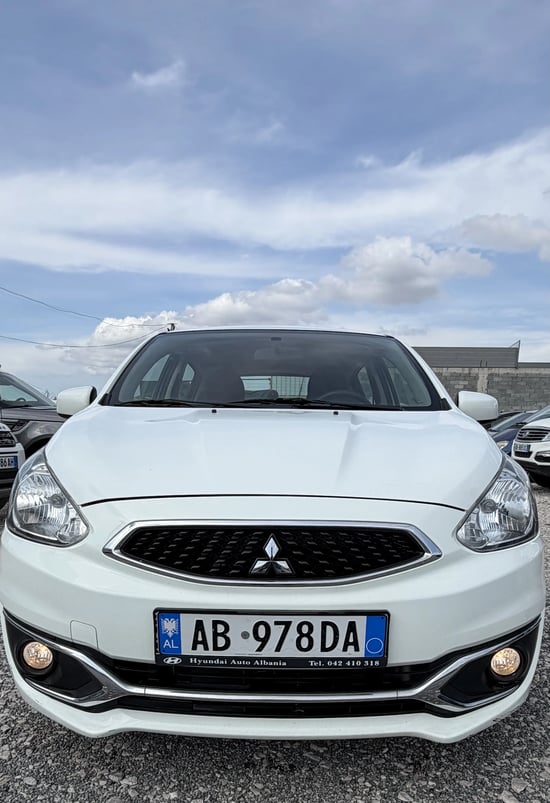 Merrni me qira një Mitsubishi Space Star të vitit 2020 në Tirana